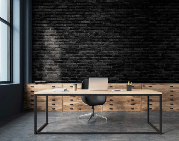 Donkere bakstenen vormen een muur met structuur Fotobehang Donkere bakstenen vormen een muur met structuur