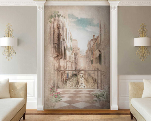 Venetiaanse straat met sierlijk balkon Fotobehang Venetiaanse straat met sierlijk balkon