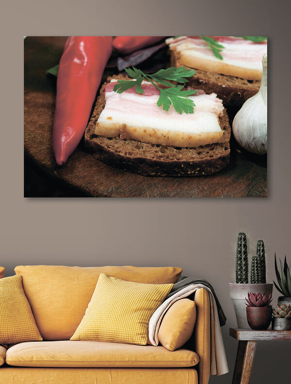 Eenvoudige snack met brood en spek Canvas Schilderijen Eenvoudige snack met brood en spek