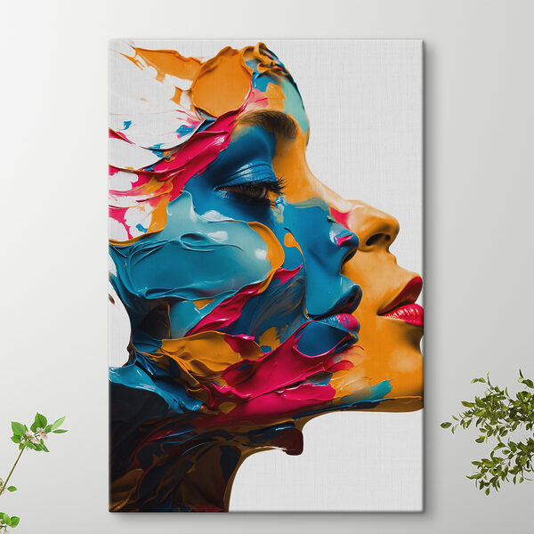 Vrouw met verf op haar gezicht Canvas Schilderijen Vrouw met verf op haar gezicht