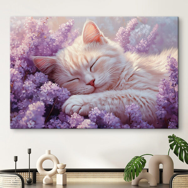Slapende kat in een bloembed Canvas Schilderijen Slapende kat in een bloembed