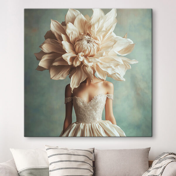 Vrouw in een jurk met een grote bloem op haar hoofd Canvas Schilderijen Vrouw in een jurk met een grote bloem op haar hoofd