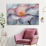 Canvas Schilderijen Delicate bloemblaadjes versierd met druppels