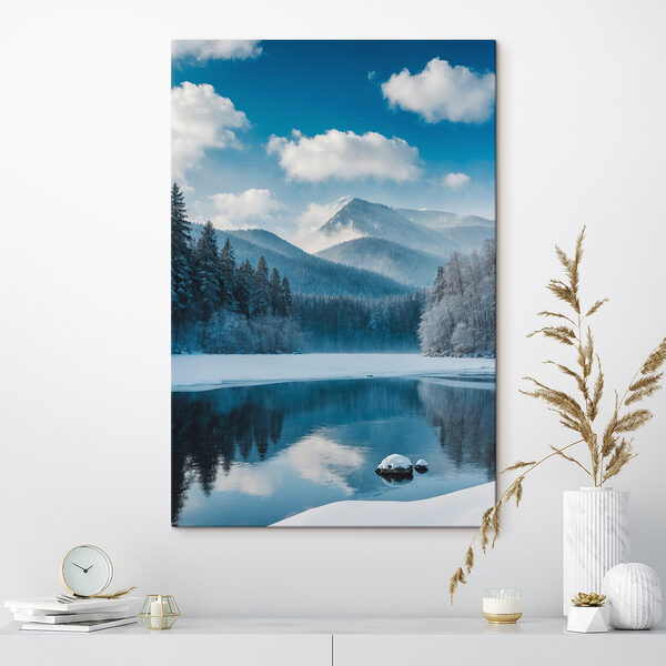 Meer met sneeuw en bomen op de achtergrond Canvas Schilderijen Meer met sneeuw en bomen op de achtergrond