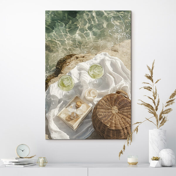 Picknickmand en glazen wijn op een rots aan het water Canvas Schilderijen Picknickmand en glazen wijn op een rots aan het water