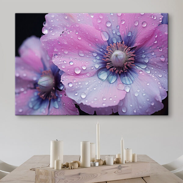 Delicate bloemblaadjes versierd met druppels Canvas Schilderijen Delicate bloemblaadjes versierd met druppels