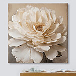 Canvas Schilderijen Delicate bloemblaadjes, de natuur’s zachte omhelzing