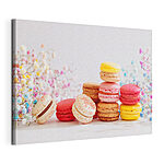 Canvas Schilderijen Kleurrijke macarons met delicate bloemen