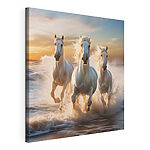 Canvas Schilderijen Een groep witte paarden die over het strand rennen